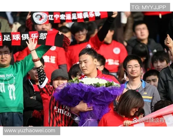 足球明星武磊的女友曝光 两人甜蜜合影引网友热议